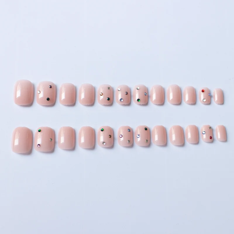 Künstlerisches mit Strass verziertes Nagelkunst-Set