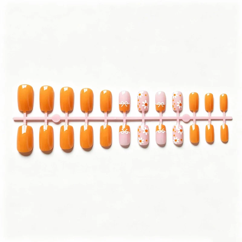 Kreatives Floral Nail Art Set