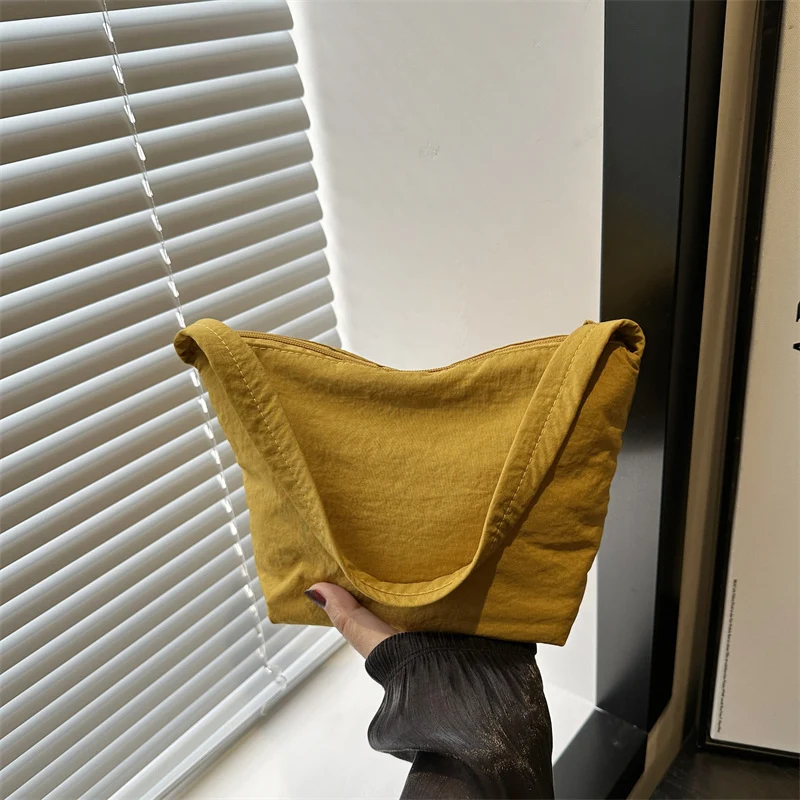 Boho-inspirierte lässige Schultertasche