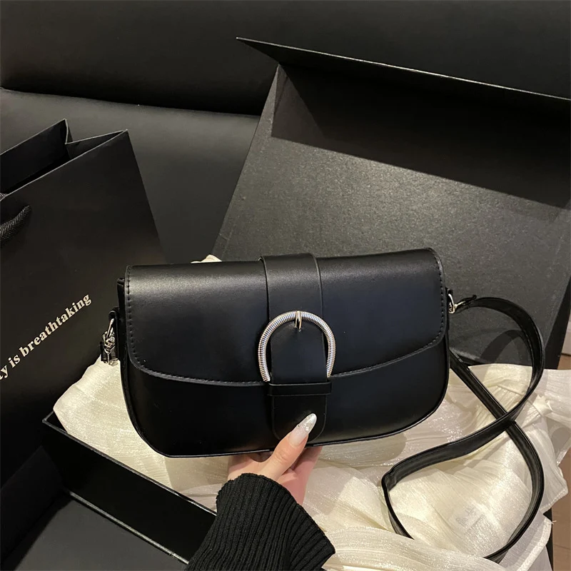 Strukturierte Crossbody-Handtasche