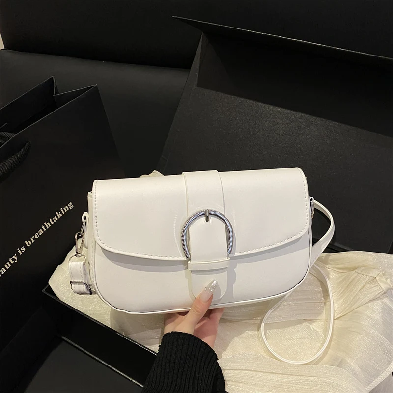 Strukturierte Crossbody-Handtasche