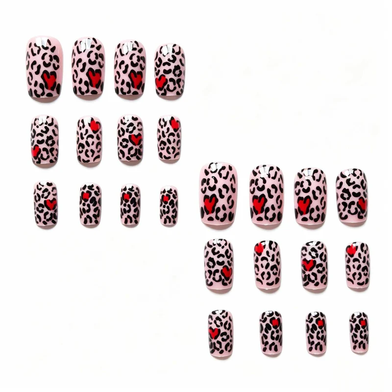 Künstlerisches Leopardenmuster und Herz Nagel Kunst Set