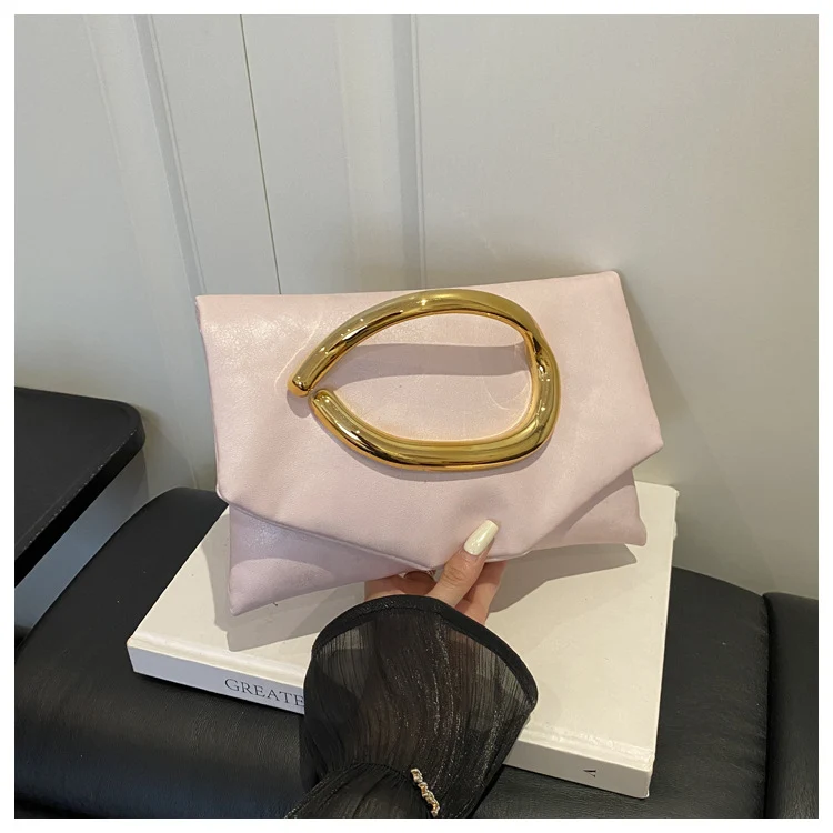 Gefaltete Clutch