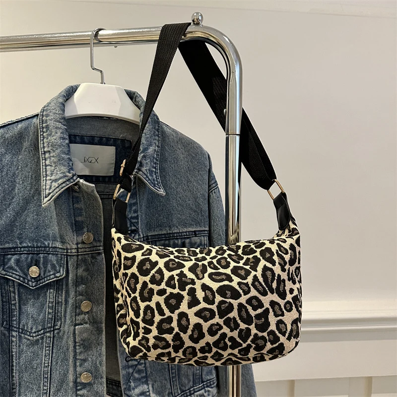 Lässige Alltagsschultertasche