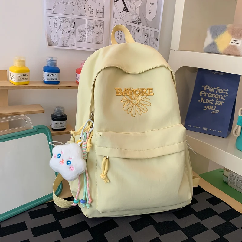 Blumenbestickter Freizeit-Rucksack Karnz