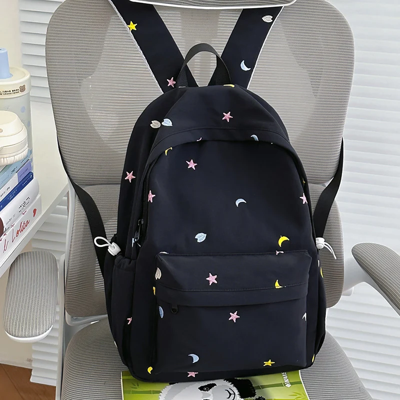 Gestickter Mond und Stern Rucksack Karnz