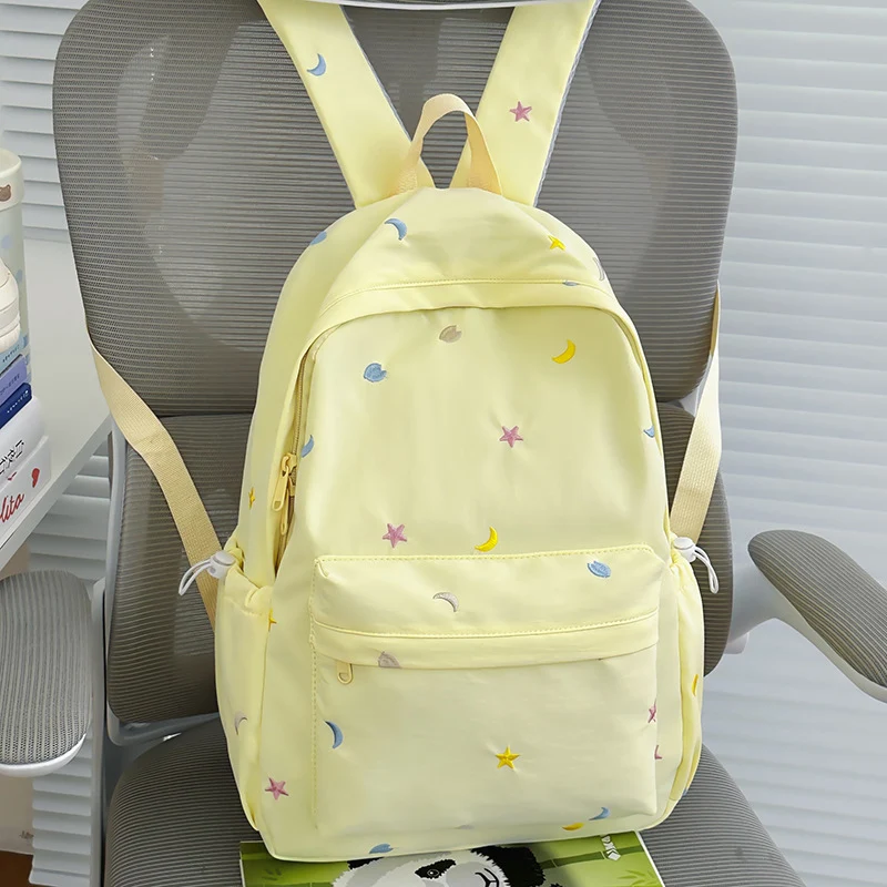 Gestickter Mond und Stern Rucksack Karnz
