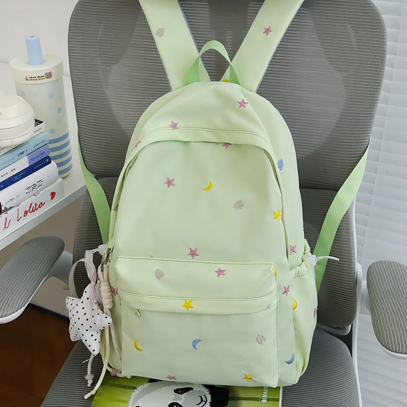 Gestickter Mond und Stern Rucksack Karnz