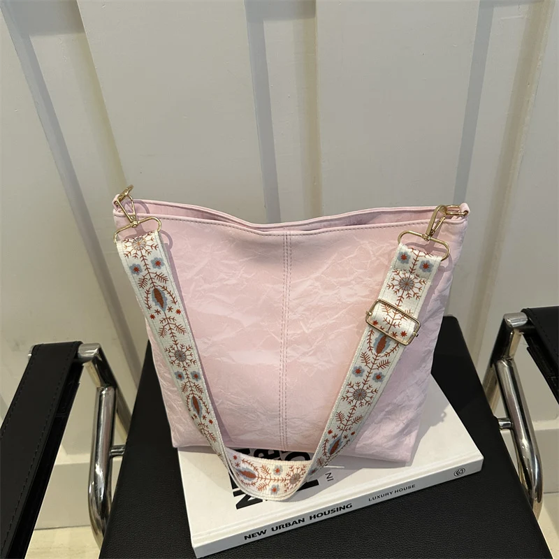Lässige Canvas-Schultertasche
