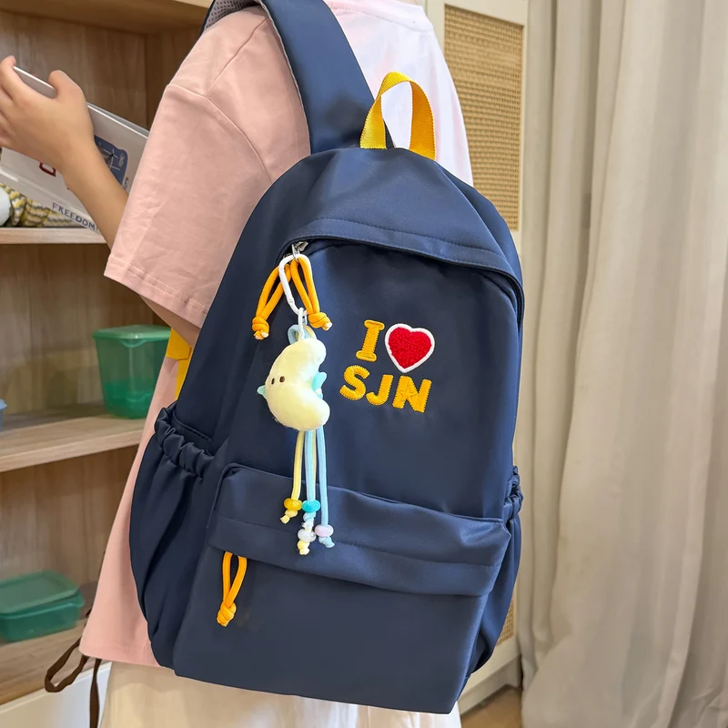 Gestickter Grafik-Rucksack Karnz