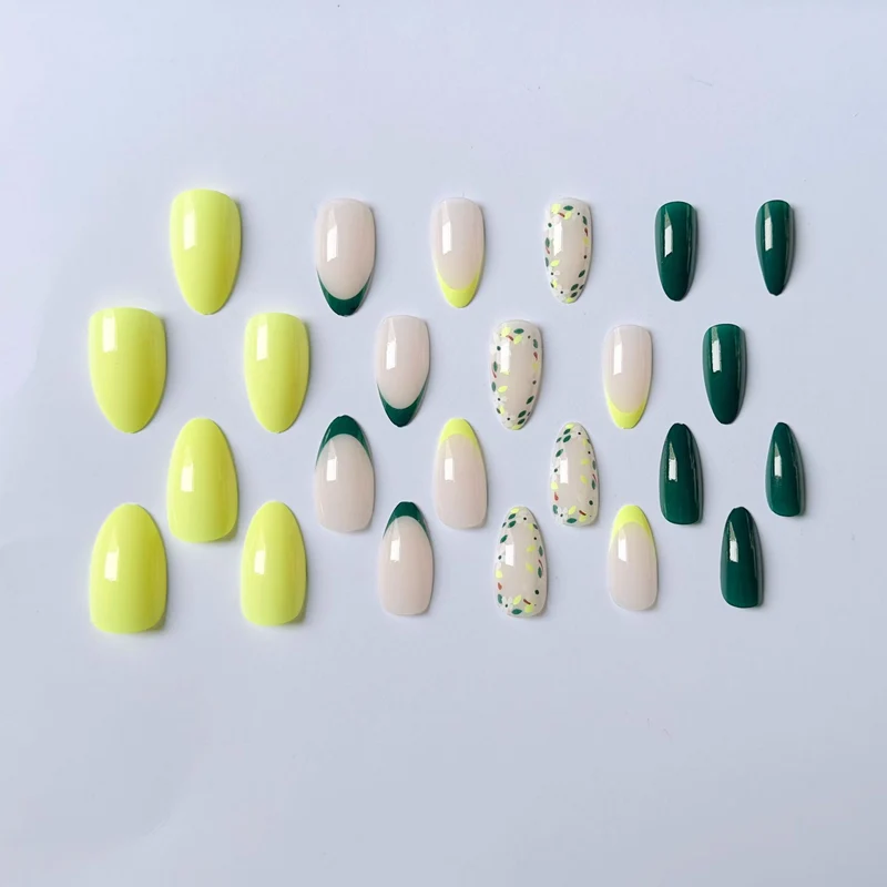 Künstlerisches Floral Akzent Nagel Kunst Set