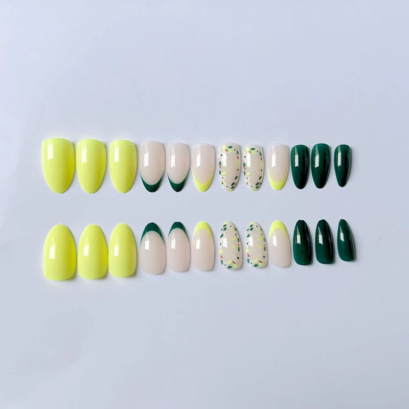 Künstlerisches Floral Akzent Nagel Kunst Set
