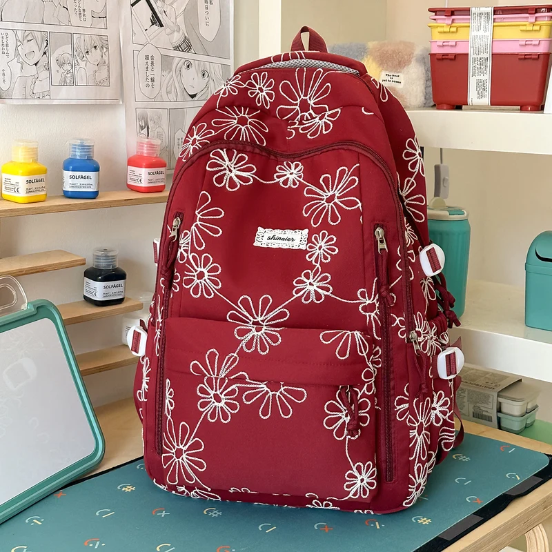 Bestickter Rucksack mit floralem Muster Karnz