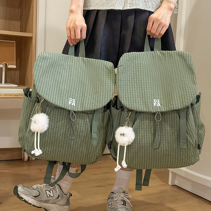 Langlebiger Multi-Taschen-Überprüfung Rucksack Karnz
