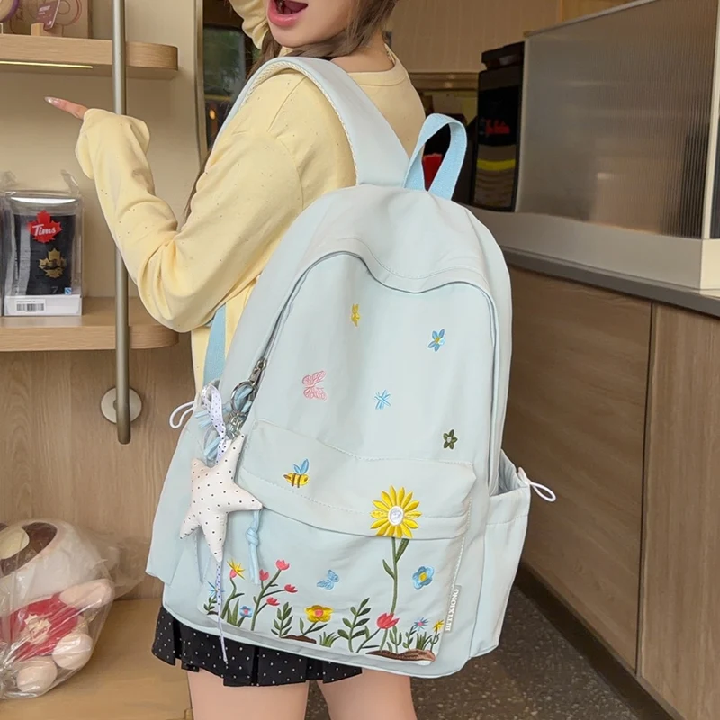 Floral Bestickter Rucksack Karnz 1791204649