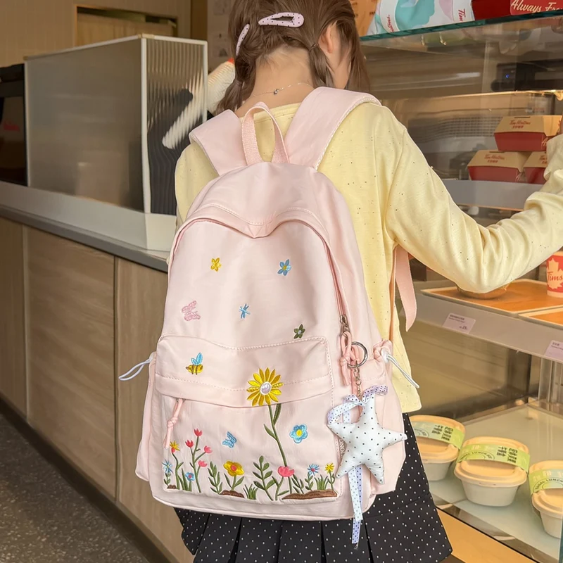 Floral Bestickter Rucksack Karnz 1791204649