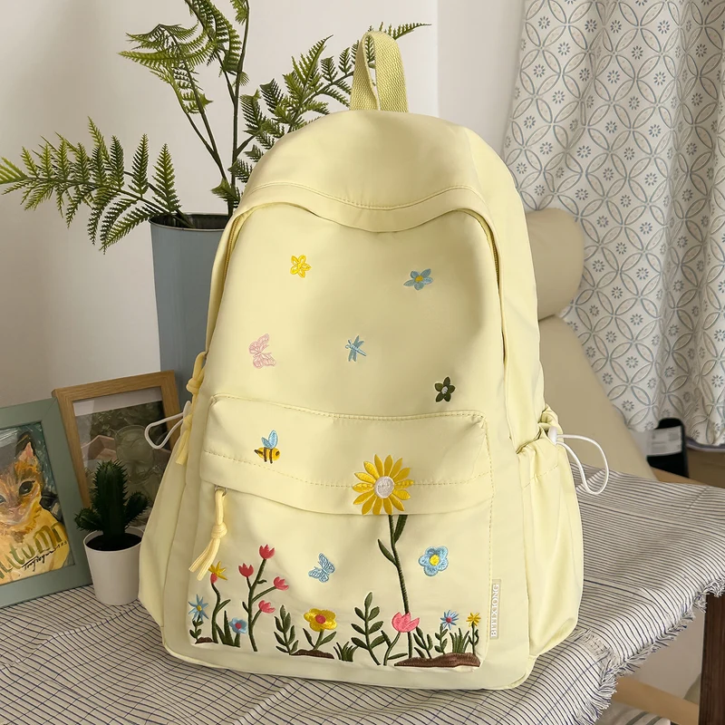 Floral Bestickter Rucksack Karnz 1791204649