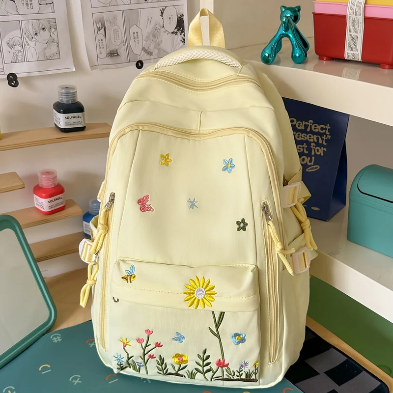 Bestickter Blumenmuster-Rucksack Karnz