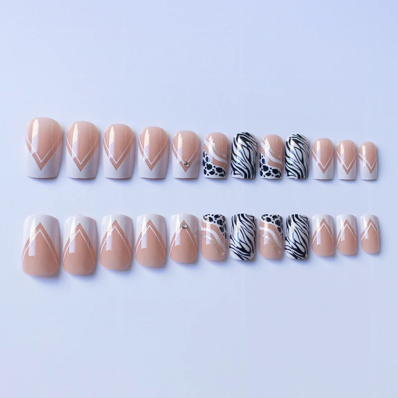 Künstlerische Gel-Nagelkunst-Kollektion