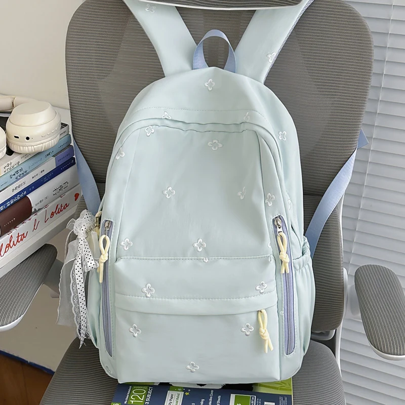 Bestickter Rucksack Karnz