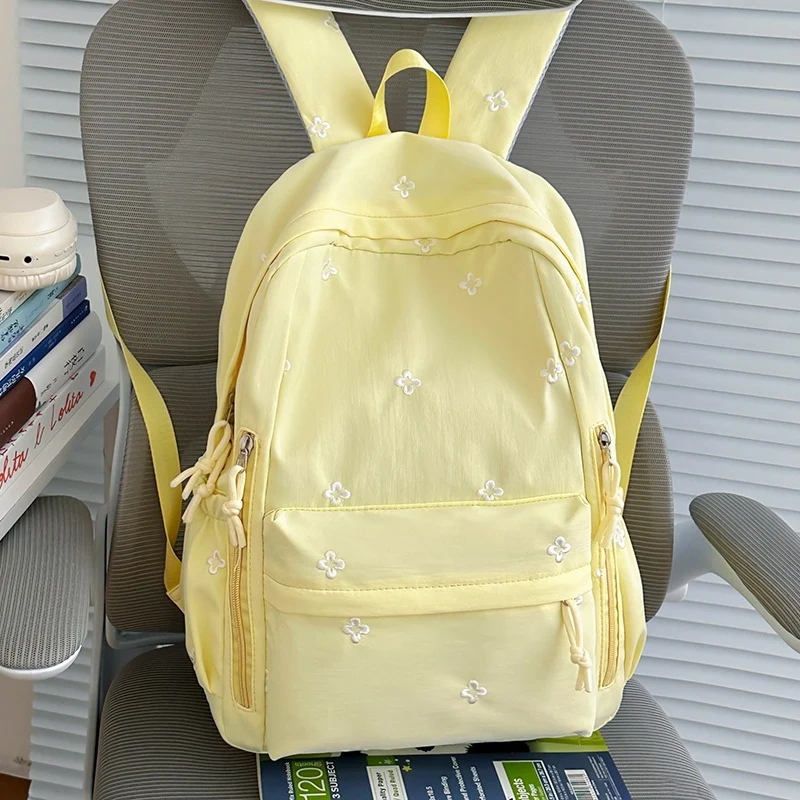 Bestickter Rucksack Karnz