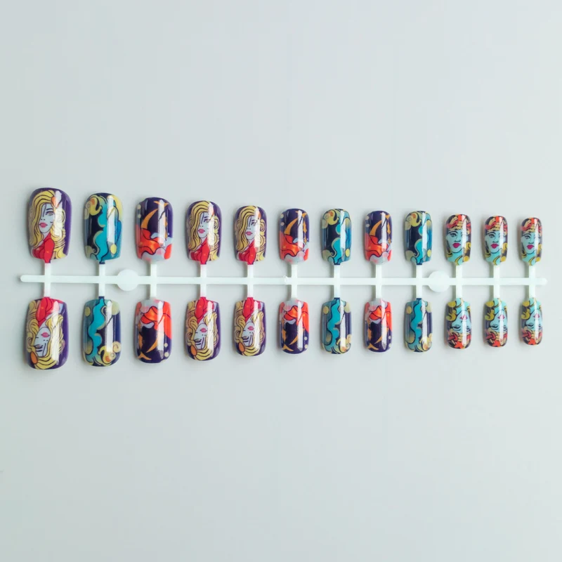 Künstlerisches Charakter-Nagelkunst-Set