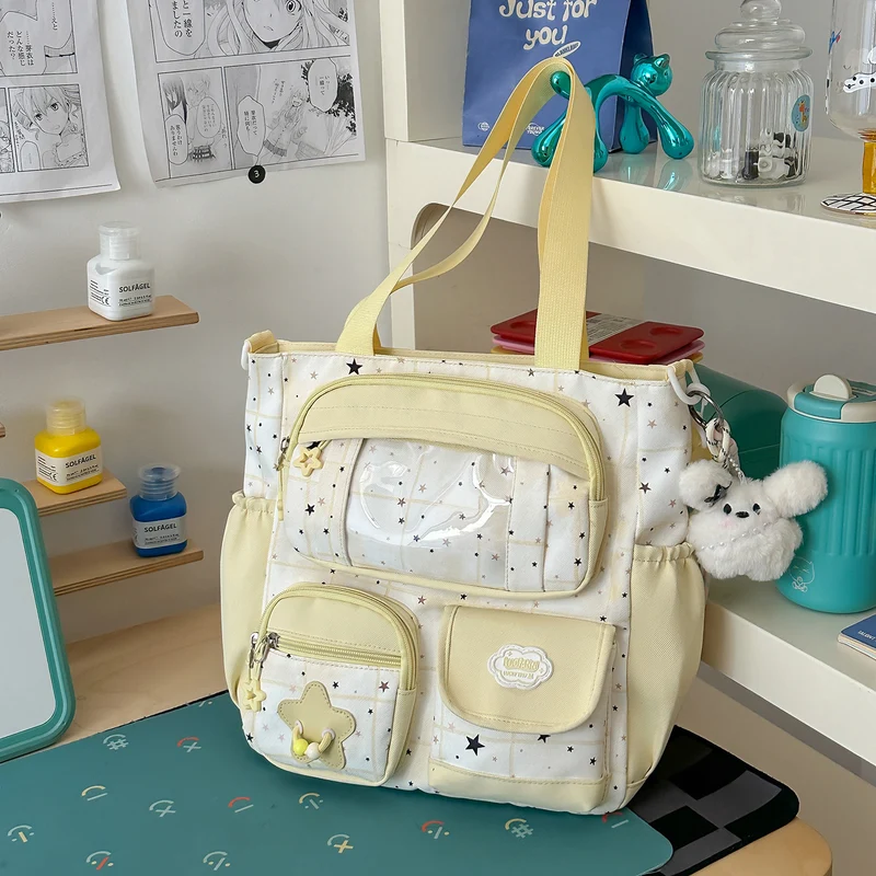 Süßer illustrierter Charakter-Rucksack Karnz