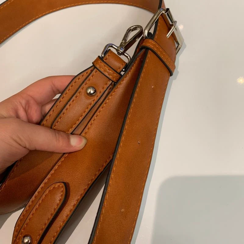 Geräumige Reisetasche mit praktischen Griffen und verstellbarem Schultergurt Skanto