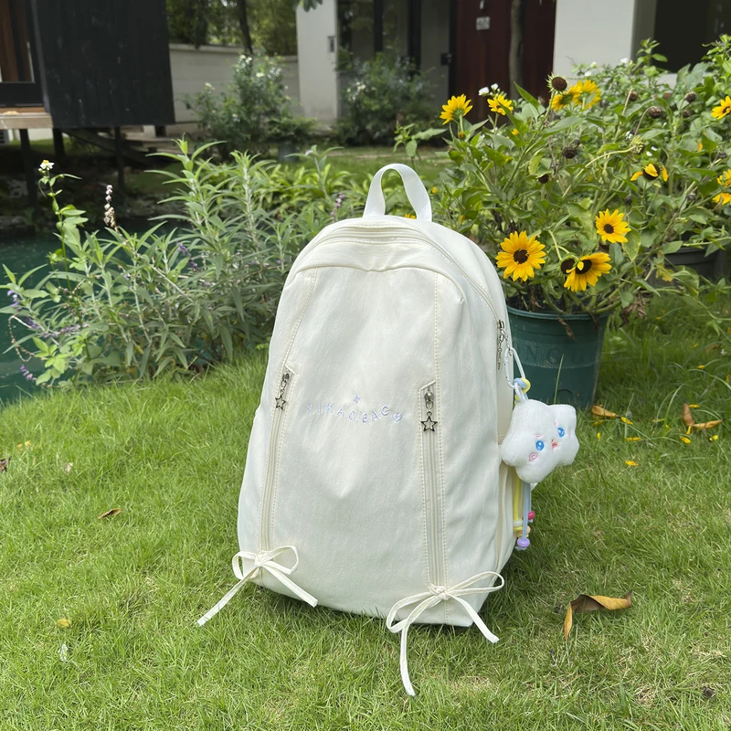 Süßer Plüsch-Rucksack im Charakterdesign Karnz