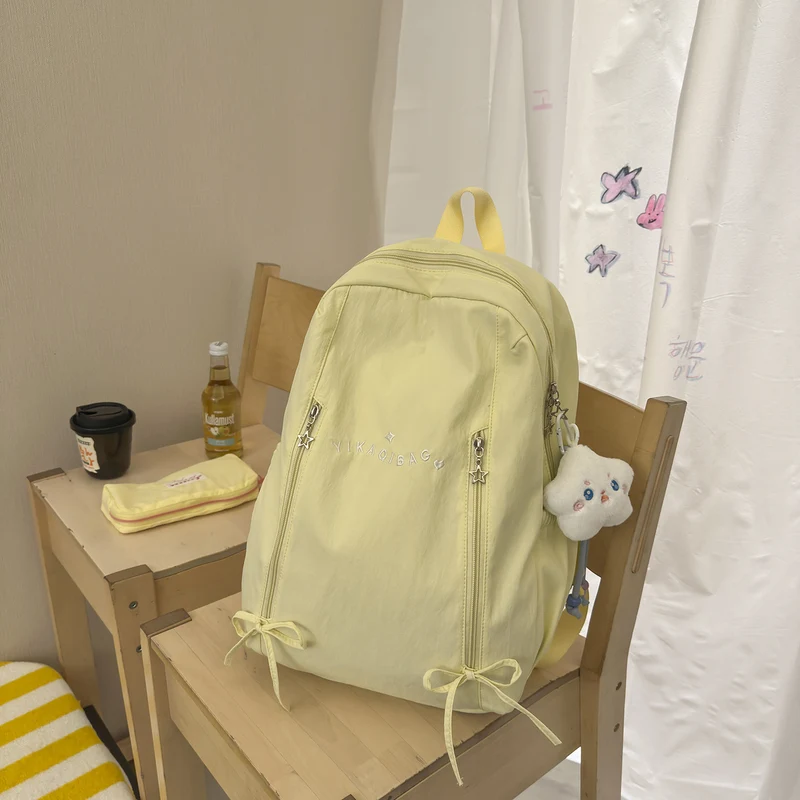Süßer Plüsch-Rucksack im Charakterdesign Karnz