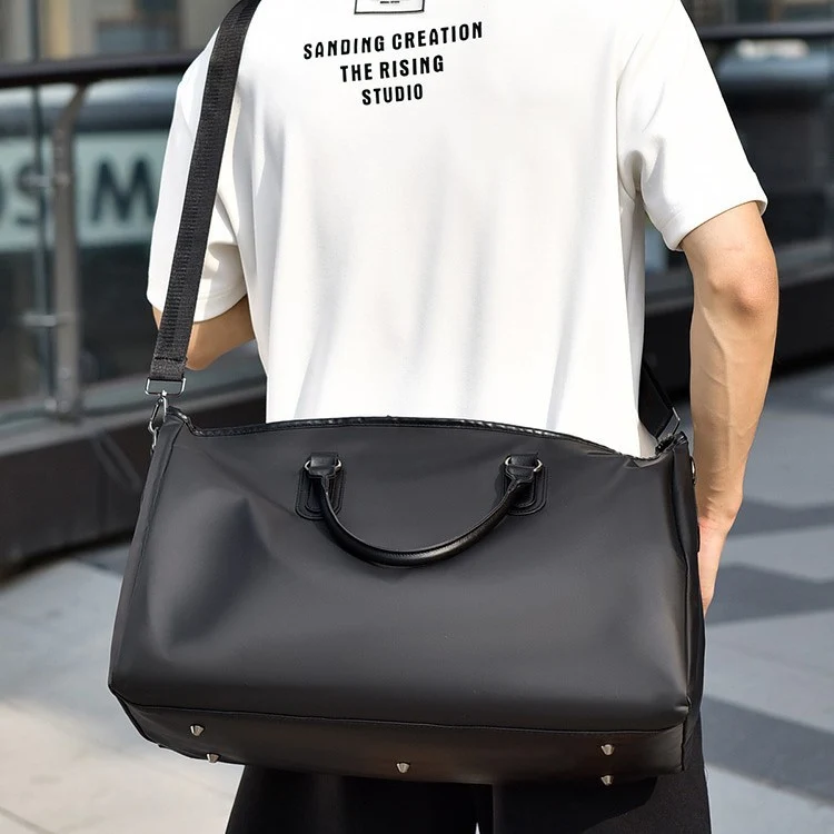 Vielseitige Reisetasche mit abnehmbarem Schulterriemen Skanto