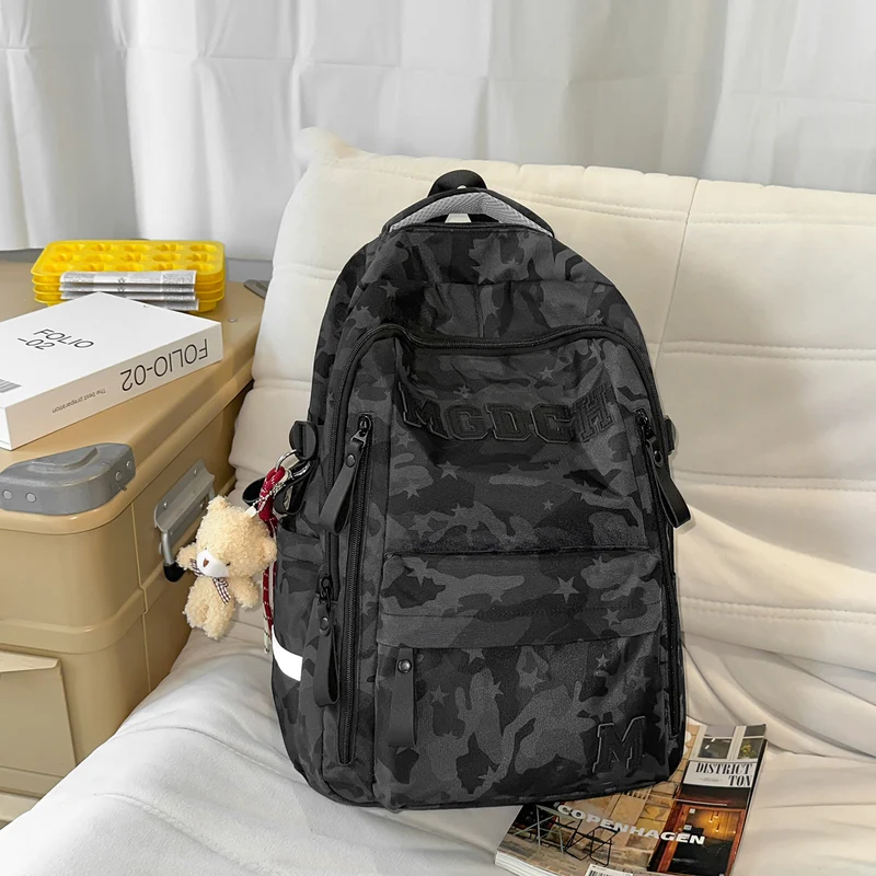 Robuster camo-bedruckter Tagesrucksack Karnz
