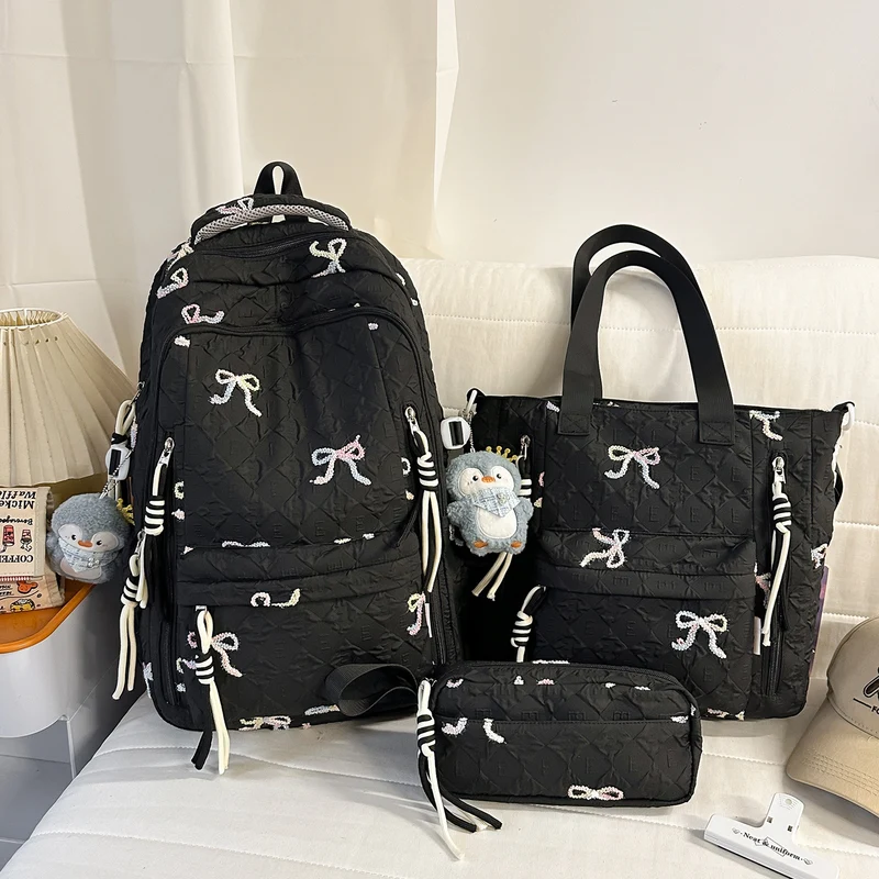 Bestickter Stepp-Rucksack Karnz