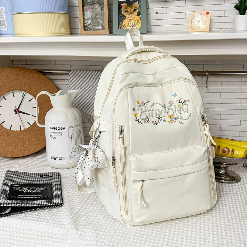 Bestickter Mehrfach-Taschen Rucksack Karnz