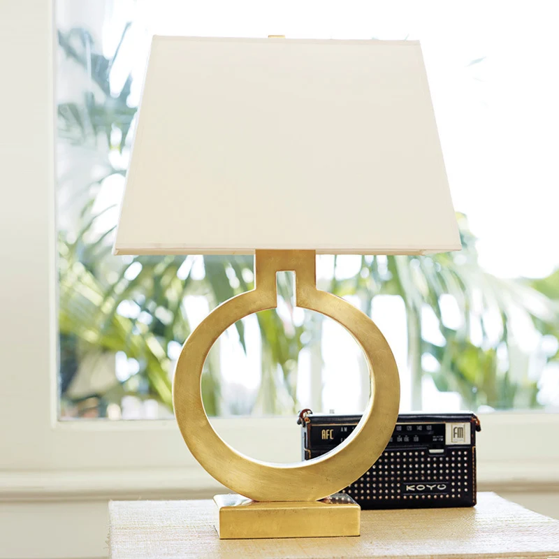 Moderne Zylindrische Tischlampe