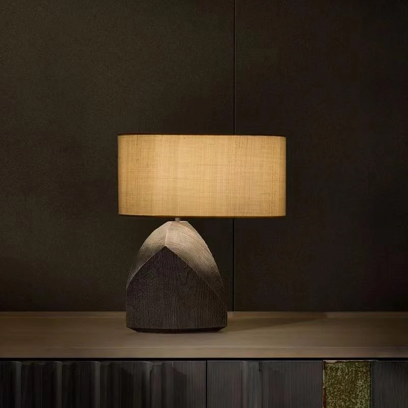 Moderne geometrische Tischlampe