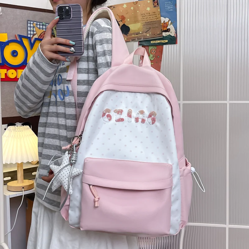 Niedlicher Rucksack mit Punktmuster Karnz