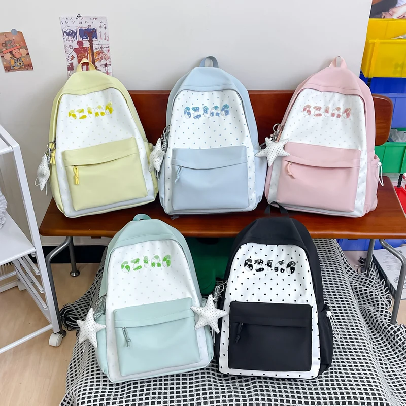 Niedlicher Rucksack mit Punktmuster Karnz