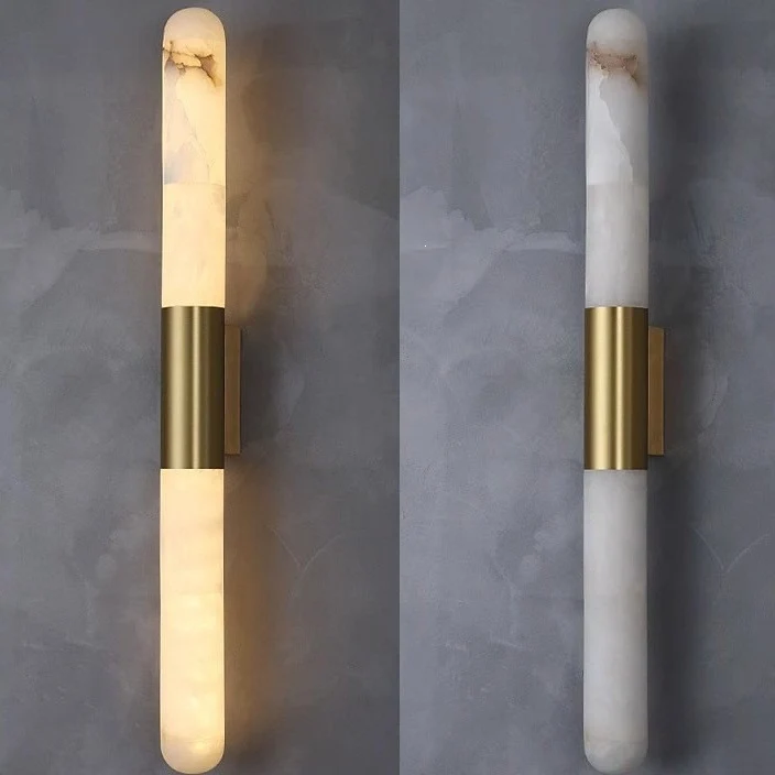 Moderne Marmor- und Messing-Wandleuchte