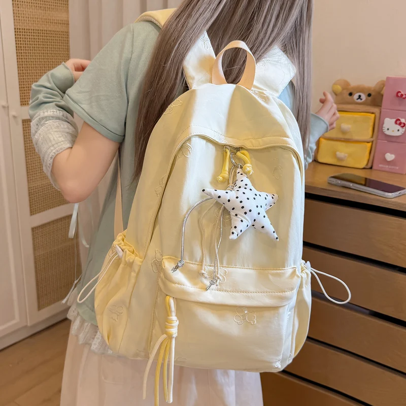 Dekorativer bestickter Rucksack Karnz