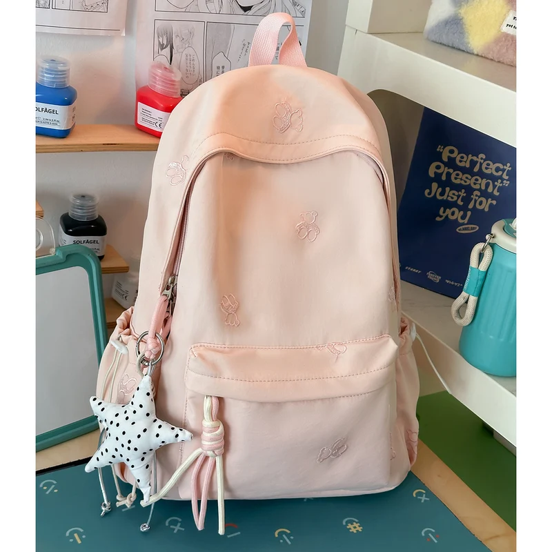 Dekorativer bestickter Rucksack Karnz