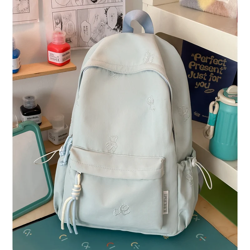 Dekorativer bestickter Rucksack Karnz