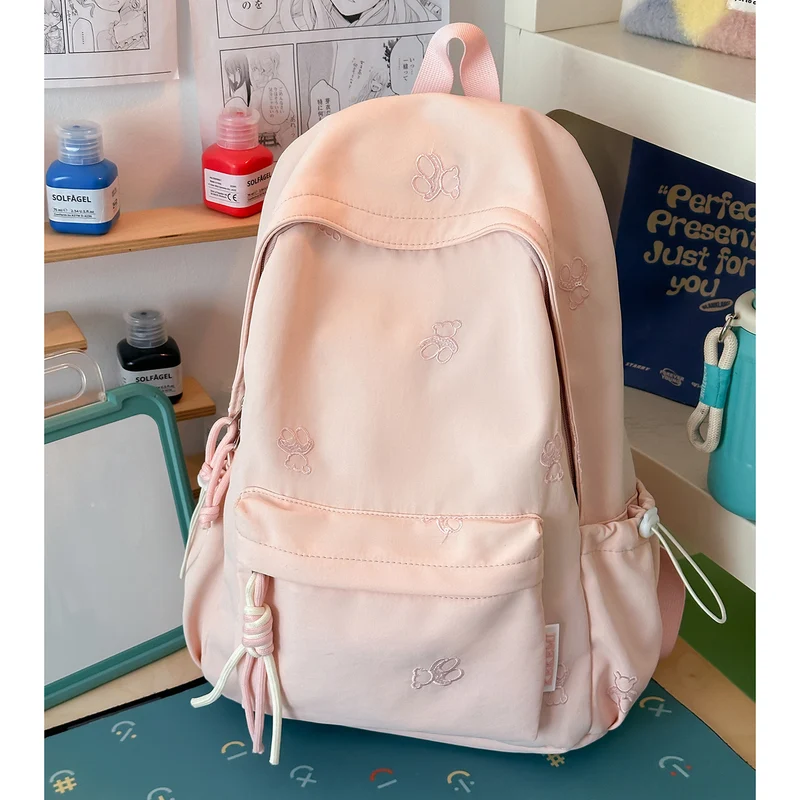 Dekorativer bestickter Rucksack Karnz