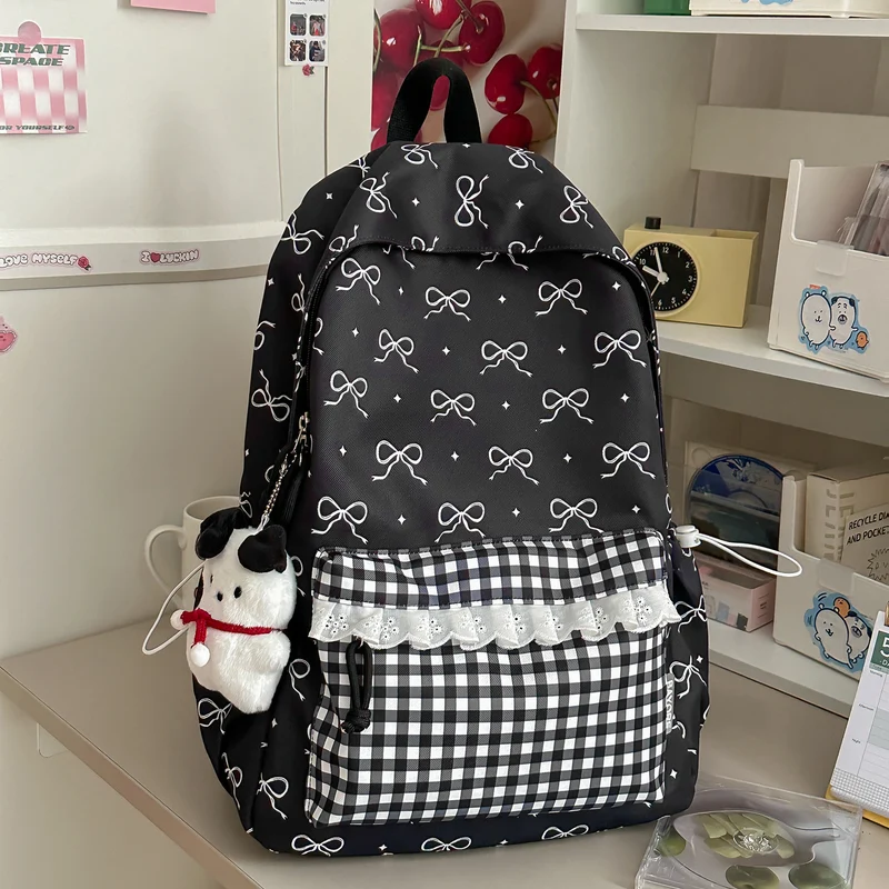 Dekorative mit Schleifen verzierte Rucksack Karnz