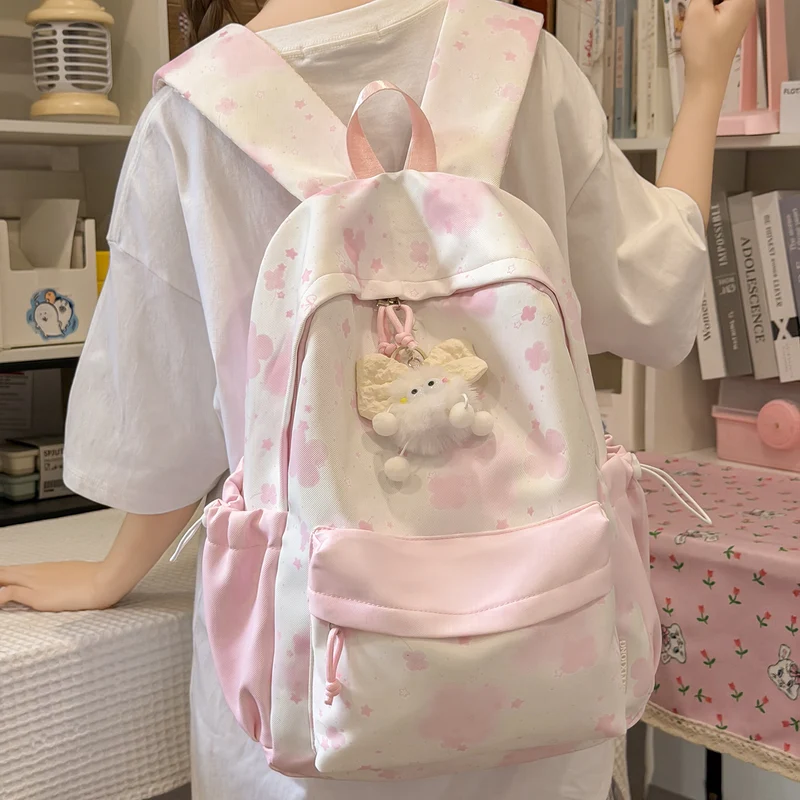 Süßer floralbedruckter Rucksack Karnz