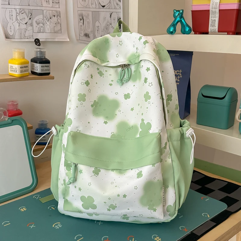 Süßer floralbedruckter Rucksack Karnz
