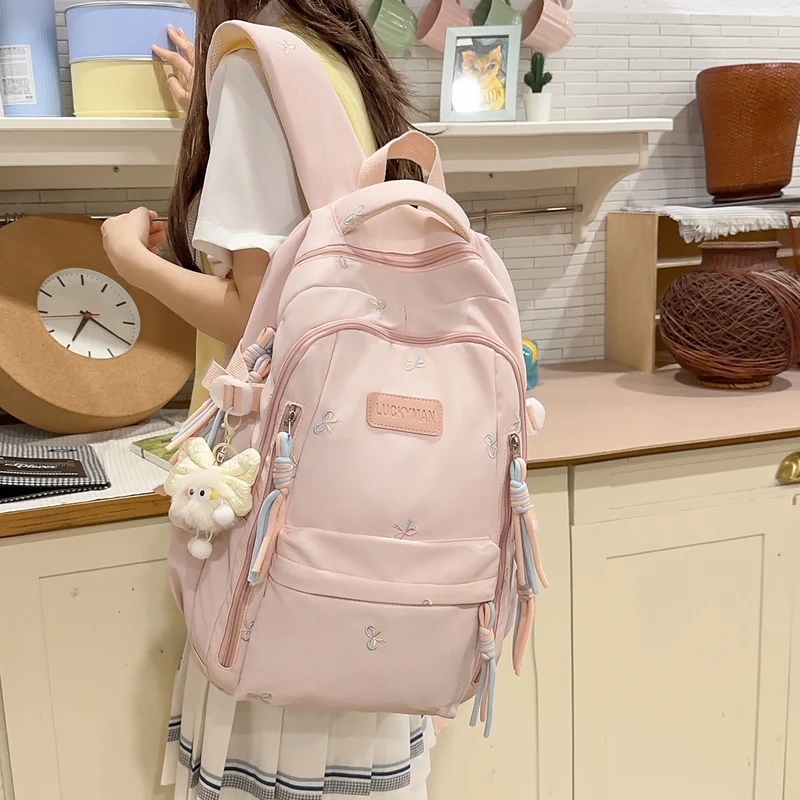 Niedlicher bestickter lässiger Rucksack Karnz