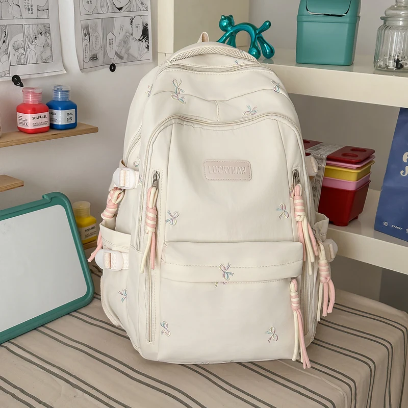 Niedlicher bestickter lässiger Rucksack Karnz