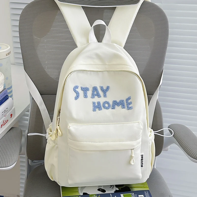Niedlicher bestickter Rucksack Karnz