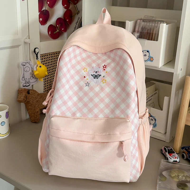 Süßer dekorativer kariert gemusterter Rucksack Karnz